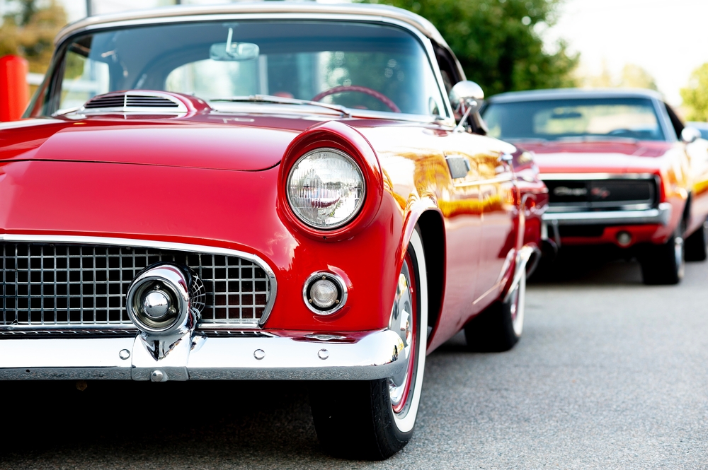 Vintage,Cars,On,Display,At,Classic,Automotive,Exhibition.